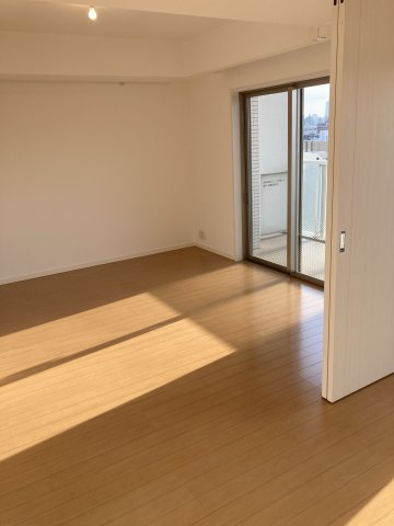 プライムアーバン神楽坂1004号室 リビング