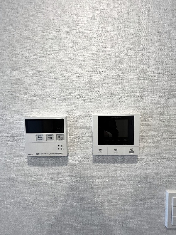 ルフォンリヴェント板橋西台6階 設備写真（写真は別部屋）【アコーディオン網戸】