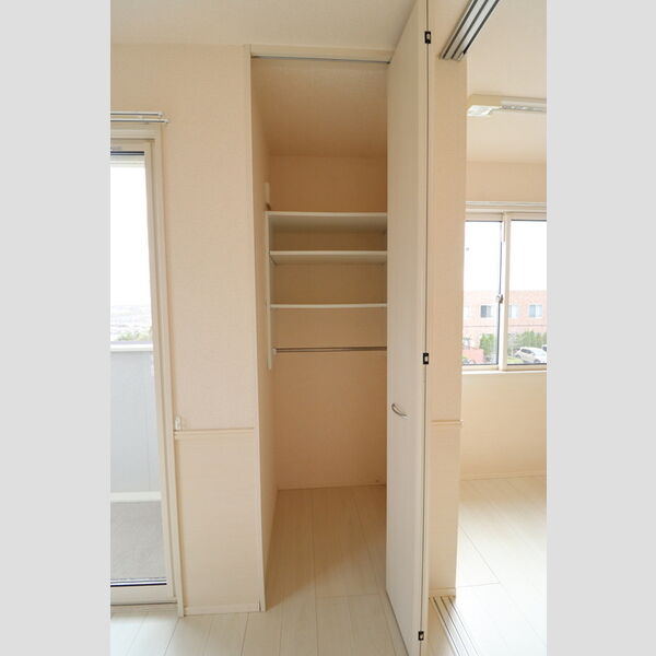 シャトーヒルズ 収納