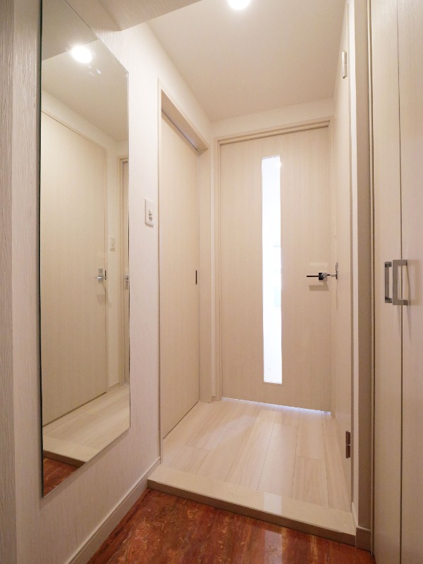 プレジオ川口ASIAN2階 玄関