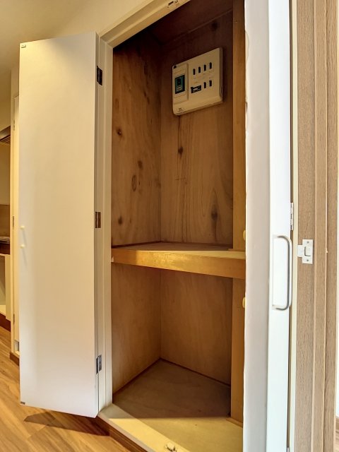 メゾンカルム横浜4階 収納