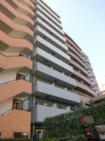 ＳＩＮ－Ｃｉｔｙ本蓮沼ＢＥＬＬＧＲＡＤＥ401号室 外観