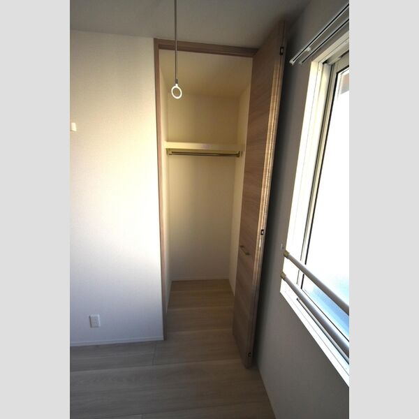 シャトレー町田202号室 クローゼット