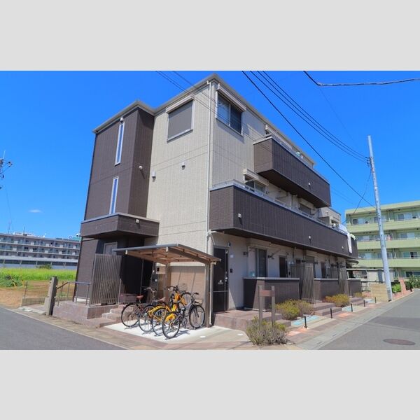 pleasure西大宮の外観画像