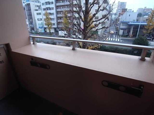 サンテミリオン白山3階 バルコニー