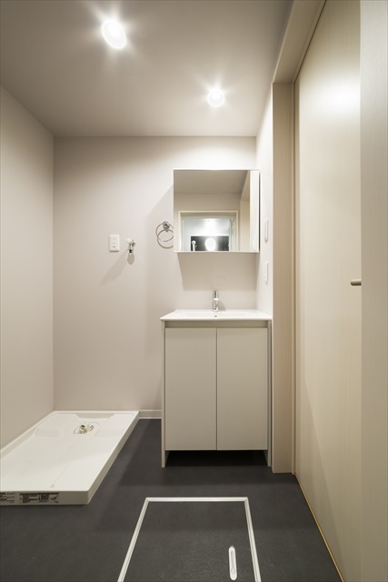 Ｆａｖｅｕｒ シャンプードレッサー