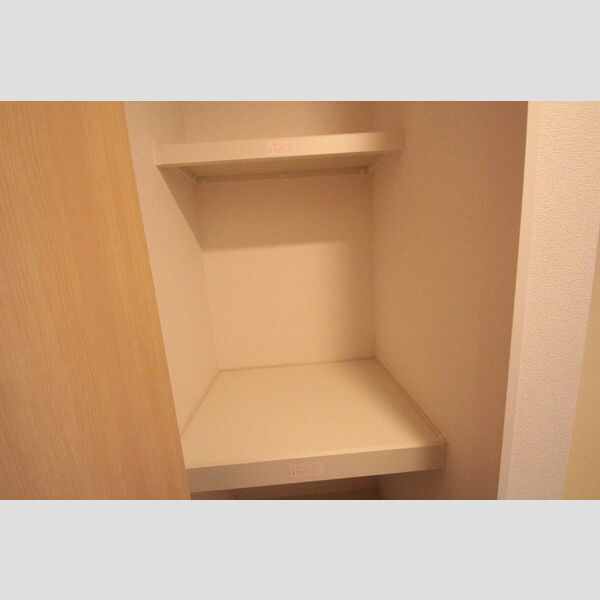 シャルマン梅島 収納