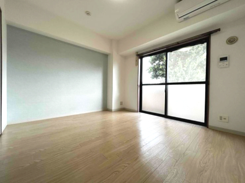 メゾンドプランタン201号室 リビング