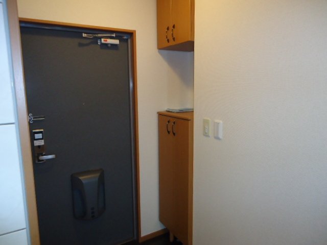 ビオス北朝霞607号室 下駄箱