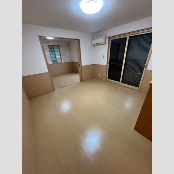 チェルシー　A/BA102号室 リビング