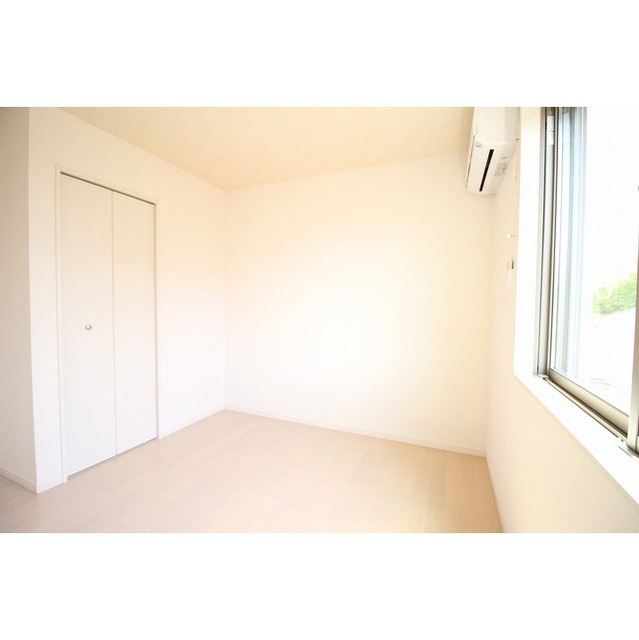 フォルビテッツァ松ヶ丘210号室 内観