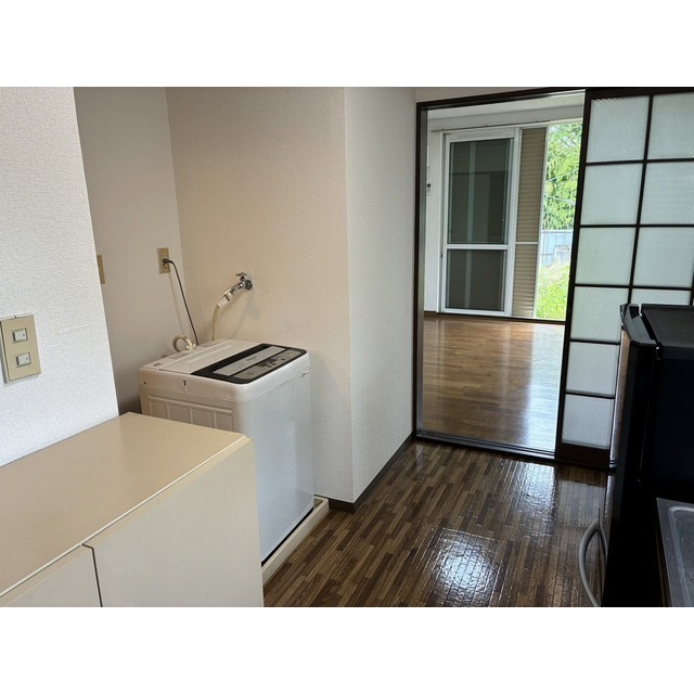 今井ハイツＥ棟101号室 内観