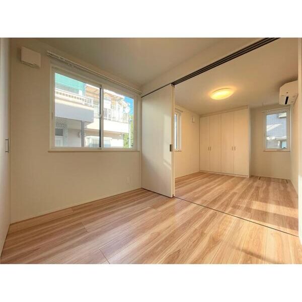 杉並区和泉1丁目貸家 リビング