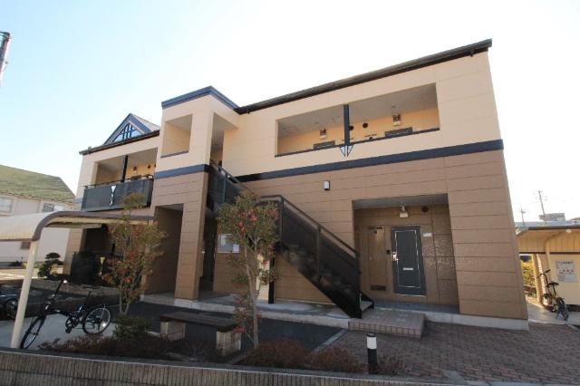 メープルガーデン２２ 外観写真（昼）