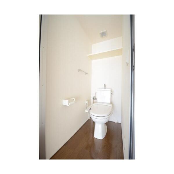 2232フレグランスアベニュー104号室 トイレ