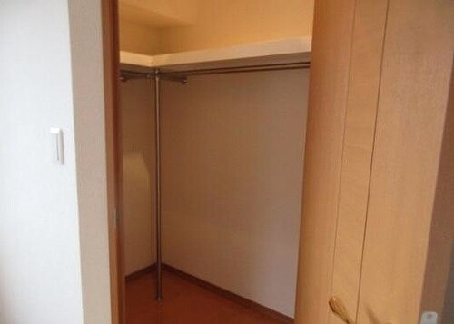 イトーピア大島ステーションコート12階 ウォークインクロゼット　※2026年2月撮影の写真