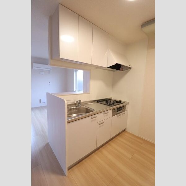 グランヴェール203号室 三口ガスコンログリル付システムキッチン