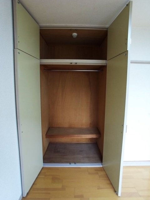 ネクサス巣鴨 クローゼット