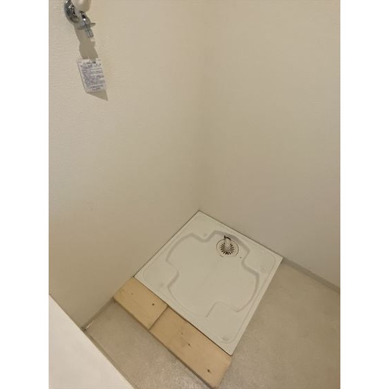 ロイヤルフラット野毛山壱番館902号室 同建物別部屋の参考画像