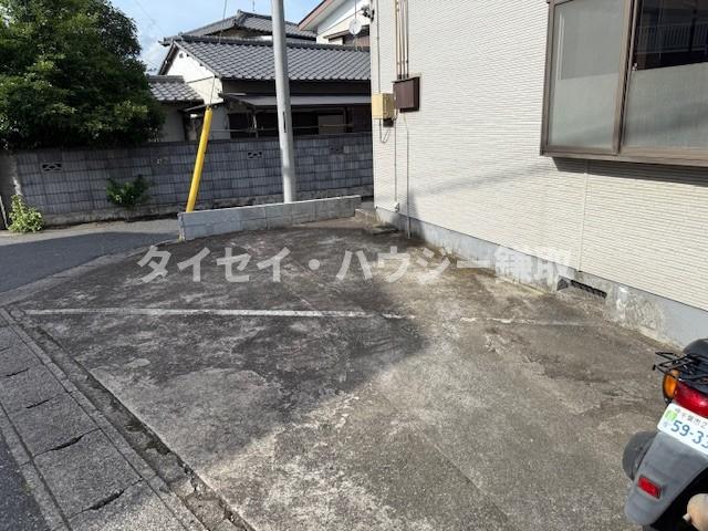 ベルゾーネ仁戸名　 自転車・