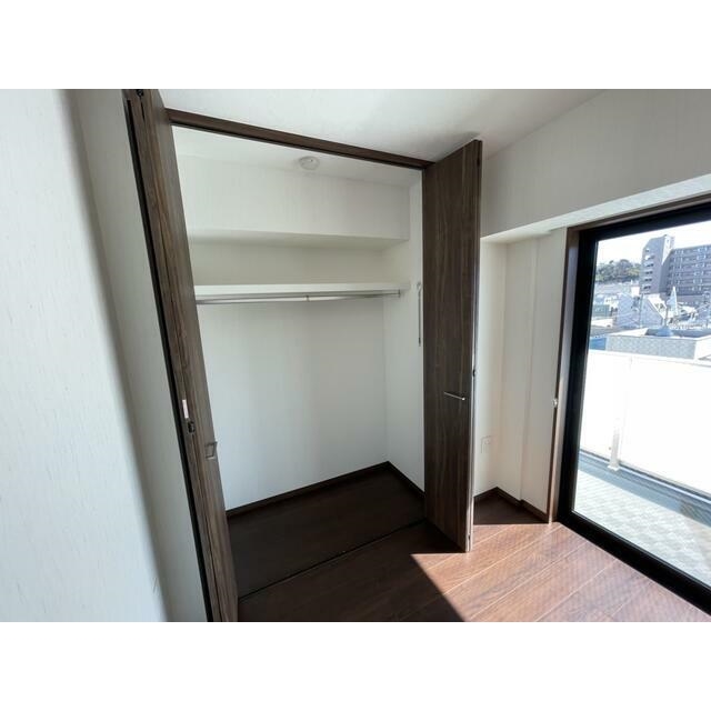 エクセレントアフィー横浜橋6階 収納