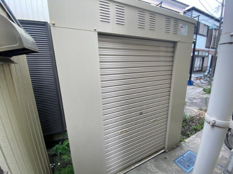 プログレス2階 プロパンガス置場