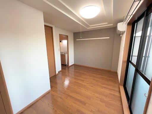 メゾン・ラクウショウ203号室 室内