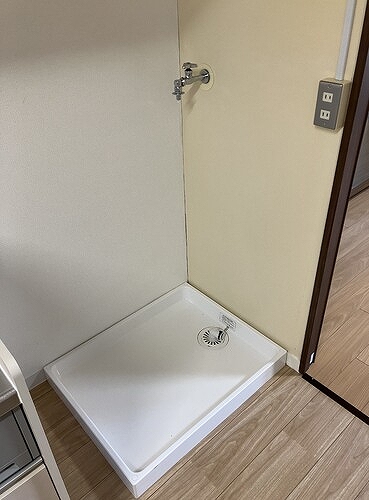 ダイアパレス根岸6階 室内洗濯機置場　※2026年3月の写真