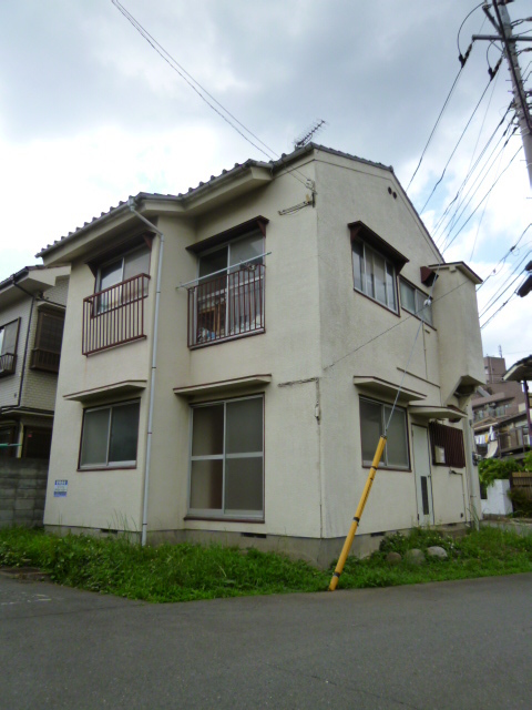 稲森荘1F号室 外観