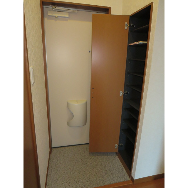 アムール サニーハイツ 玄関