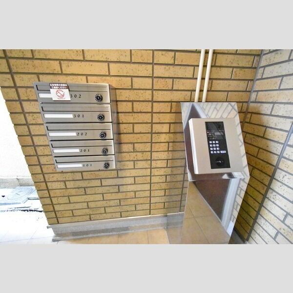 ラ フランス髙梨 ロビー