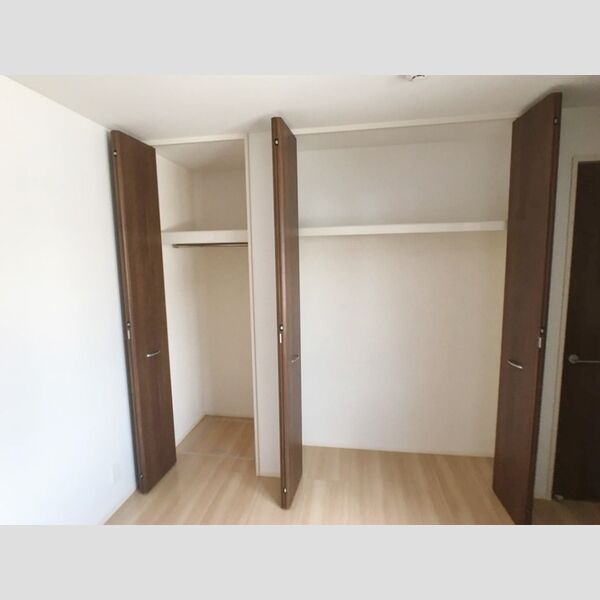 ファミーユ　恵 収納