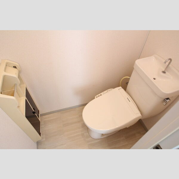 セジュール華仙201号室 温水洗浄暖房便座