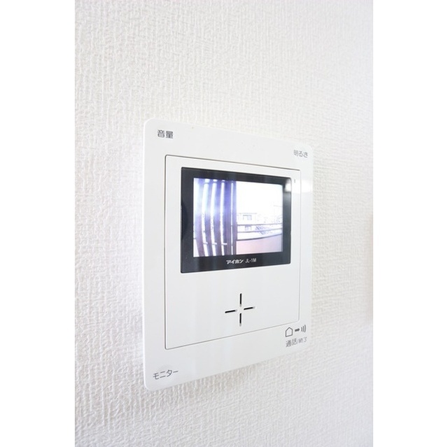 ウラノス鵠沼201号室 インターフォン