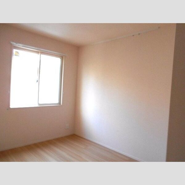 パティオ・デル・ソル202号室 洋室5.5帖