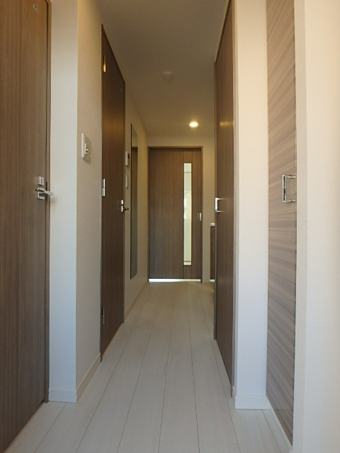 ガーラ・グランディ川崎西口 きれいな玄関です