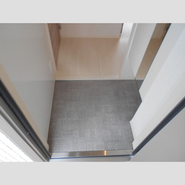 ヴィラージュ 玄関