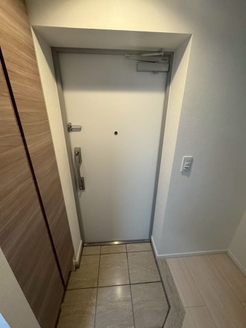GENOVIA久地0502号室 玄関