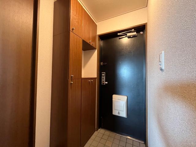 グランディール茅ヶ崎301号室 玄関