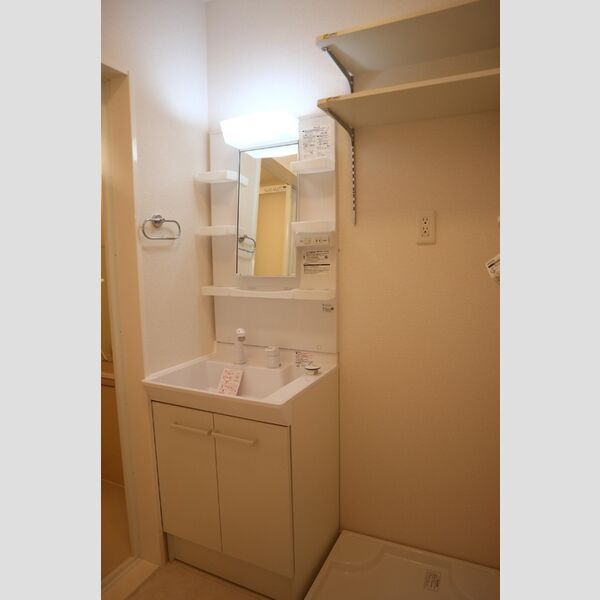 Brilliance 洗面所