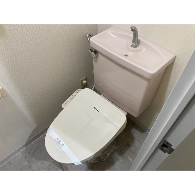 サニーエステート505号室 内観