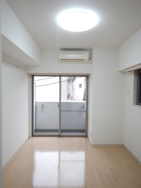 ガーラ・ステーション清澄白河 おしゃれなリビングです