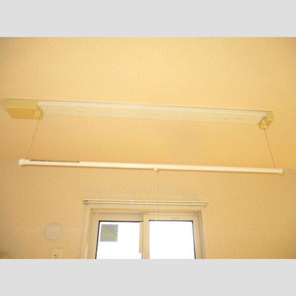 レムロード・M202号室 室内物干し