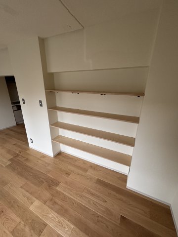 アールリエット武蔵境クラフト304号室 収納