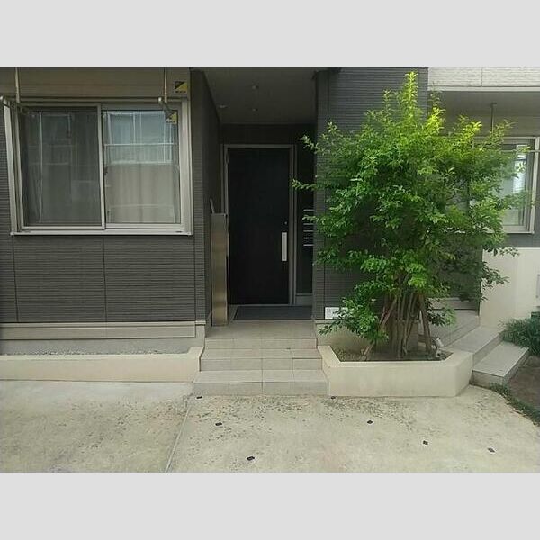 uccello エントランス