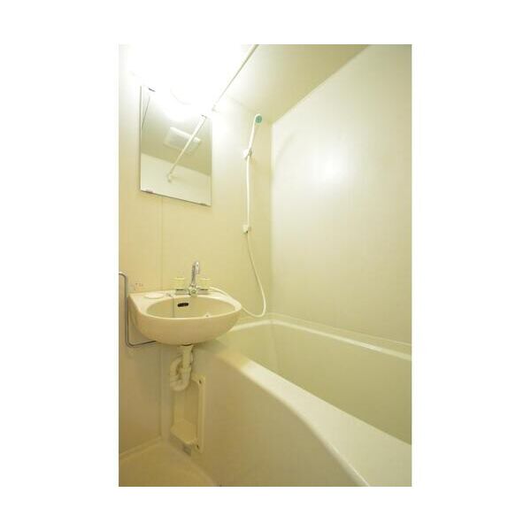 エステートピアマルイII103号室 お風呂