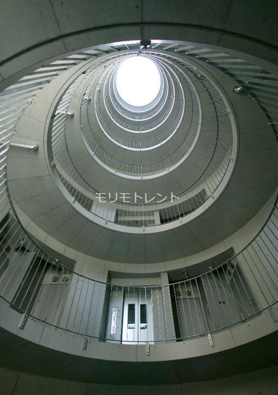 カスタリア八丁堀10階 螺旋階段