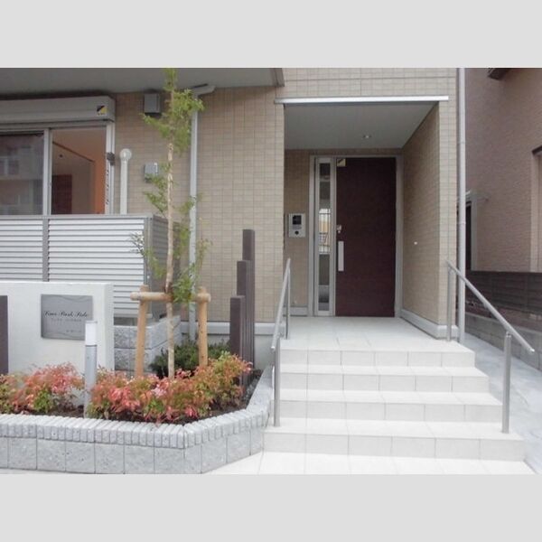 Linx　Park　Side　リンクス パーク サイド201号室 エントランス
