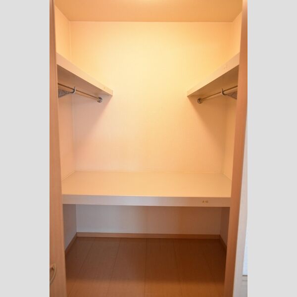 リビングタウン三橋 収納