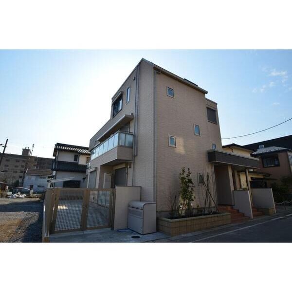 ノーブル　ダーチャの外観画像